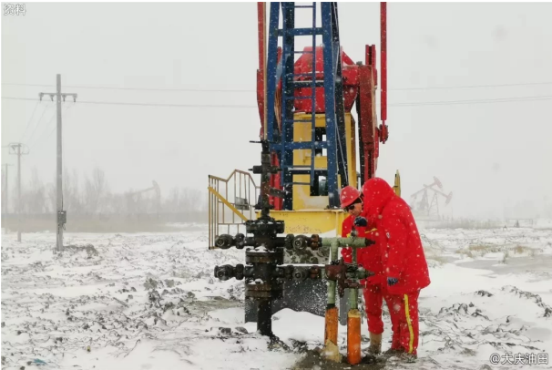 大慶油田第三采油廠奮戰(zhàn)薩北大地，吹響搶產(chǎn)奪油沖鋒號